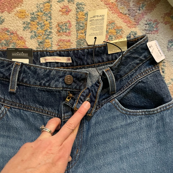 Levi’s Barrel Saddle Back Jeans NWT - Picture 8 of 13